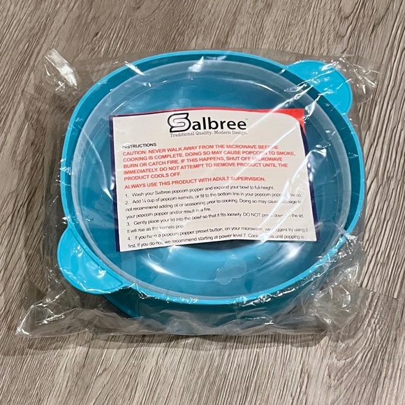 SALBREE New Sealed Microwave Collapsible Silicone Popcorn Popper- Light Blue - Picture 2 of 9